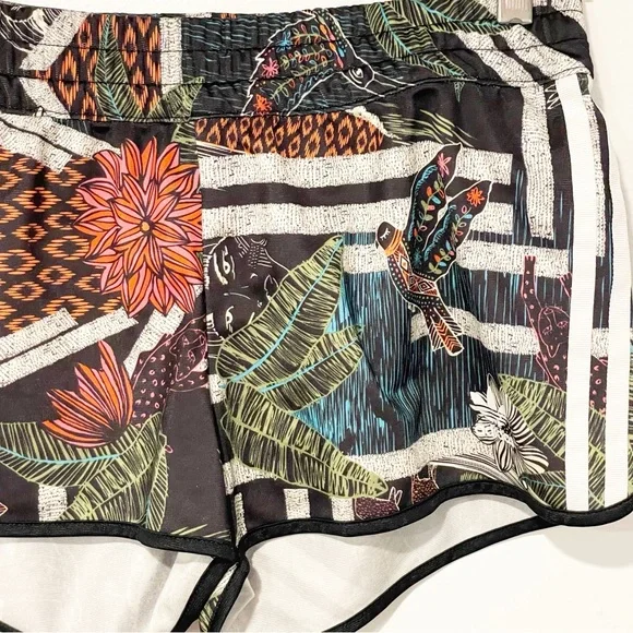 Adidas Farm Size Small XiloFloresta Print Shorts Jungle Animal 3 Stripes - Picture 3 of 5